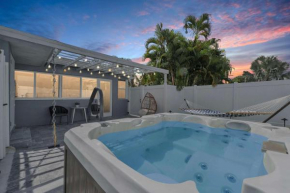 Modern Home in FTL Hot Tub & Dogs Welcome